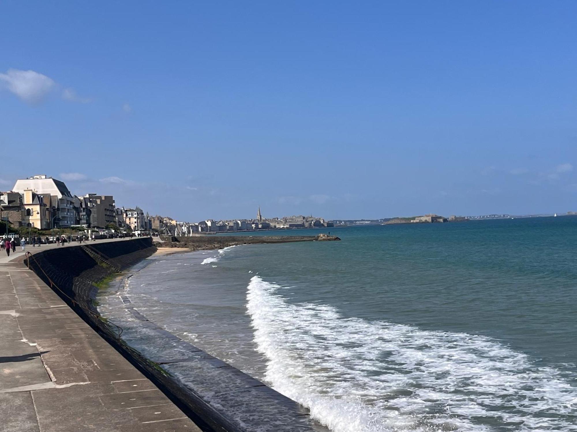 Emeraude, Pleine Vue De Appartement